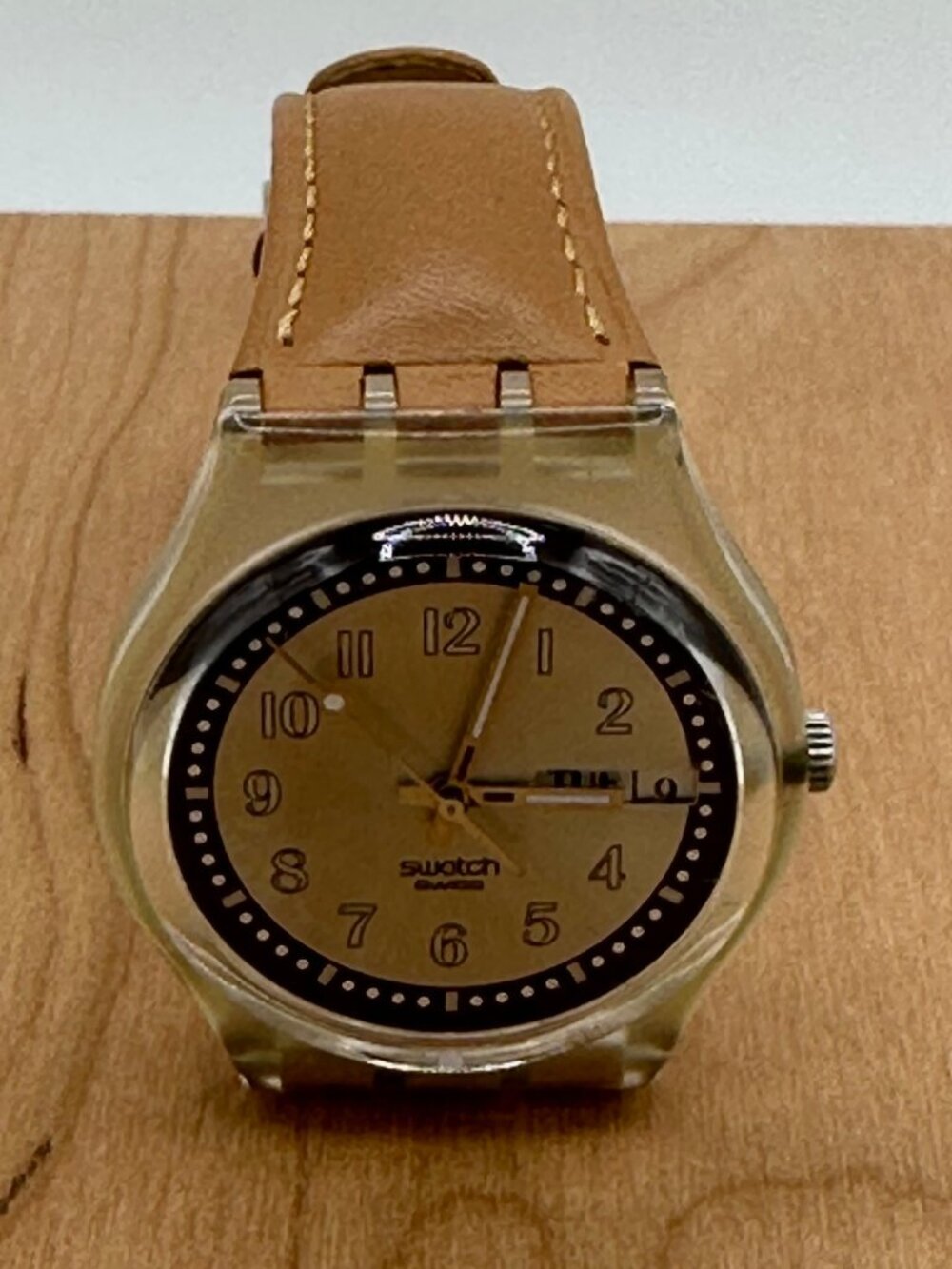 Swatch Watch Croissant Chaud GE700C Vintage 2002
